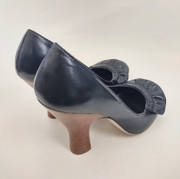 Steve Madden Women's Size 5.5 Heels P.Carrol Black Ruffle Toe Genuine Leather - Picture 6 of 10